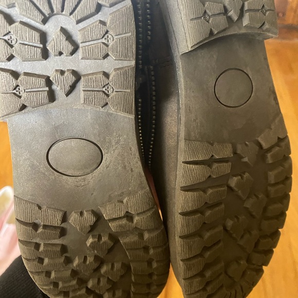 Never worn - Picture 3 of 4